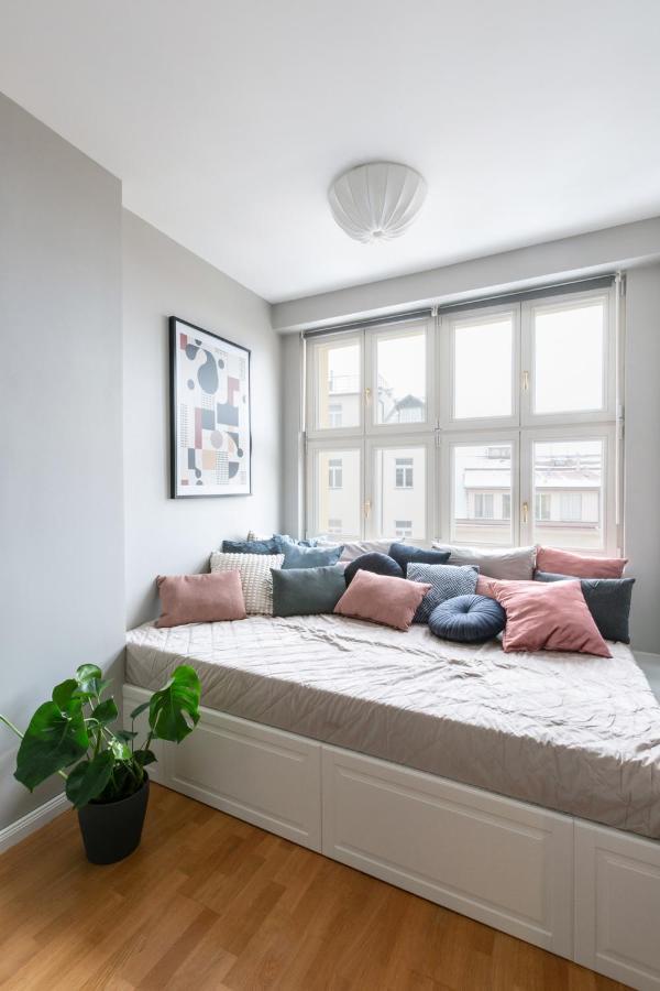 Lägenhet Turnkey I Angelo Roma Prag